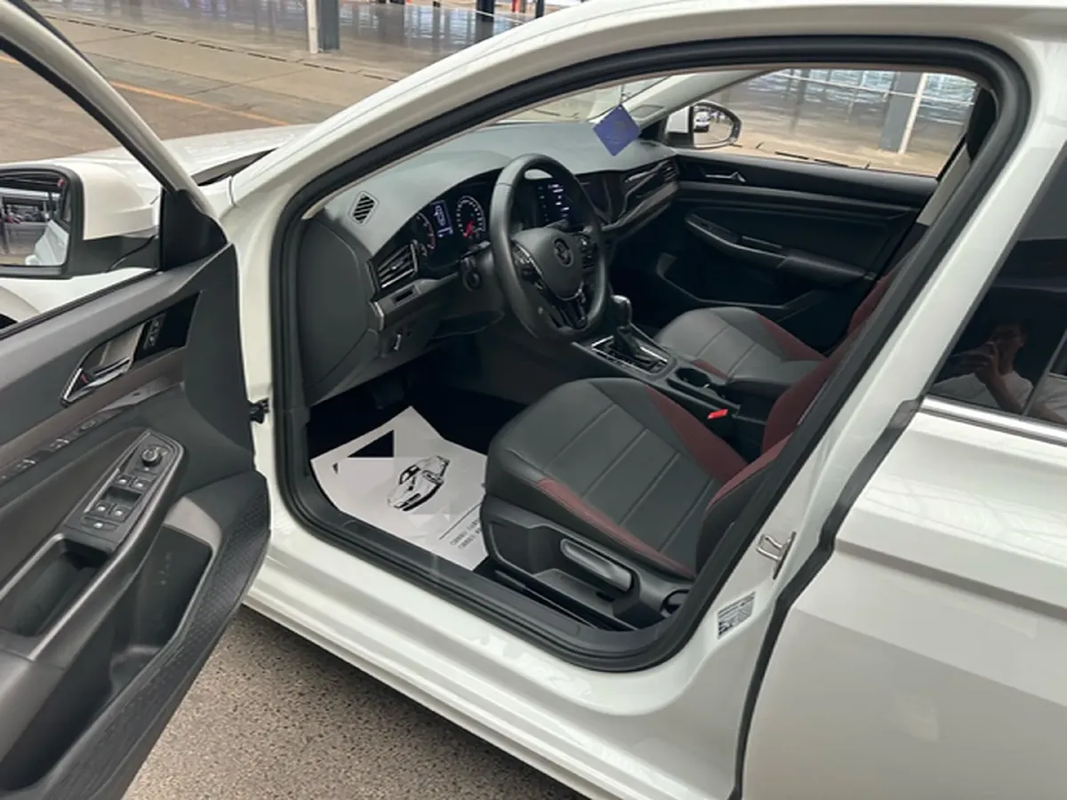 2021 Volkswagen Bora 1.5L 113HP L4 6AT,autocango,china used car exporter,china ev exporter,chinese used car exporter,chinese used ev exporter