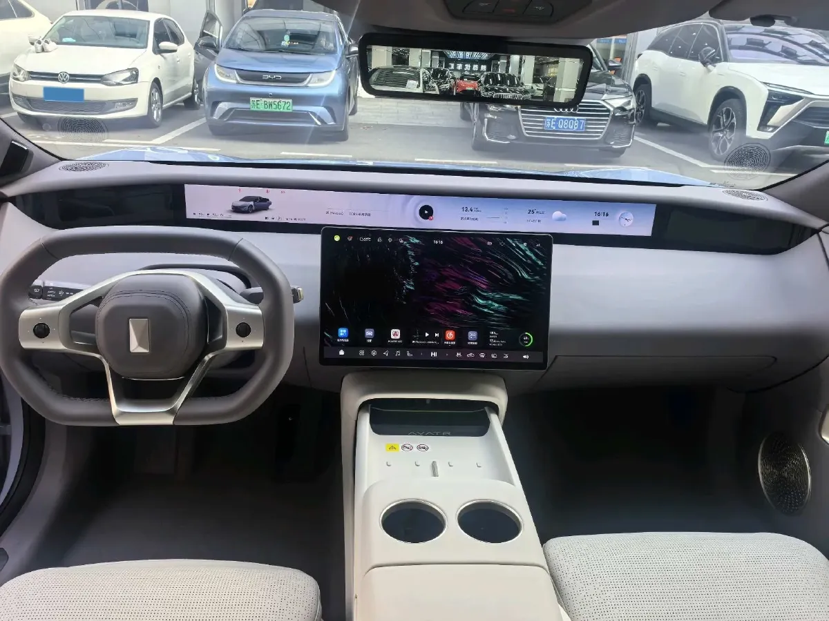 2025 Avatr 06 REEV 156HP REEV,autocango,china used car exporter,china ev exporter,chinese used car exporter,chinese used ev exporter