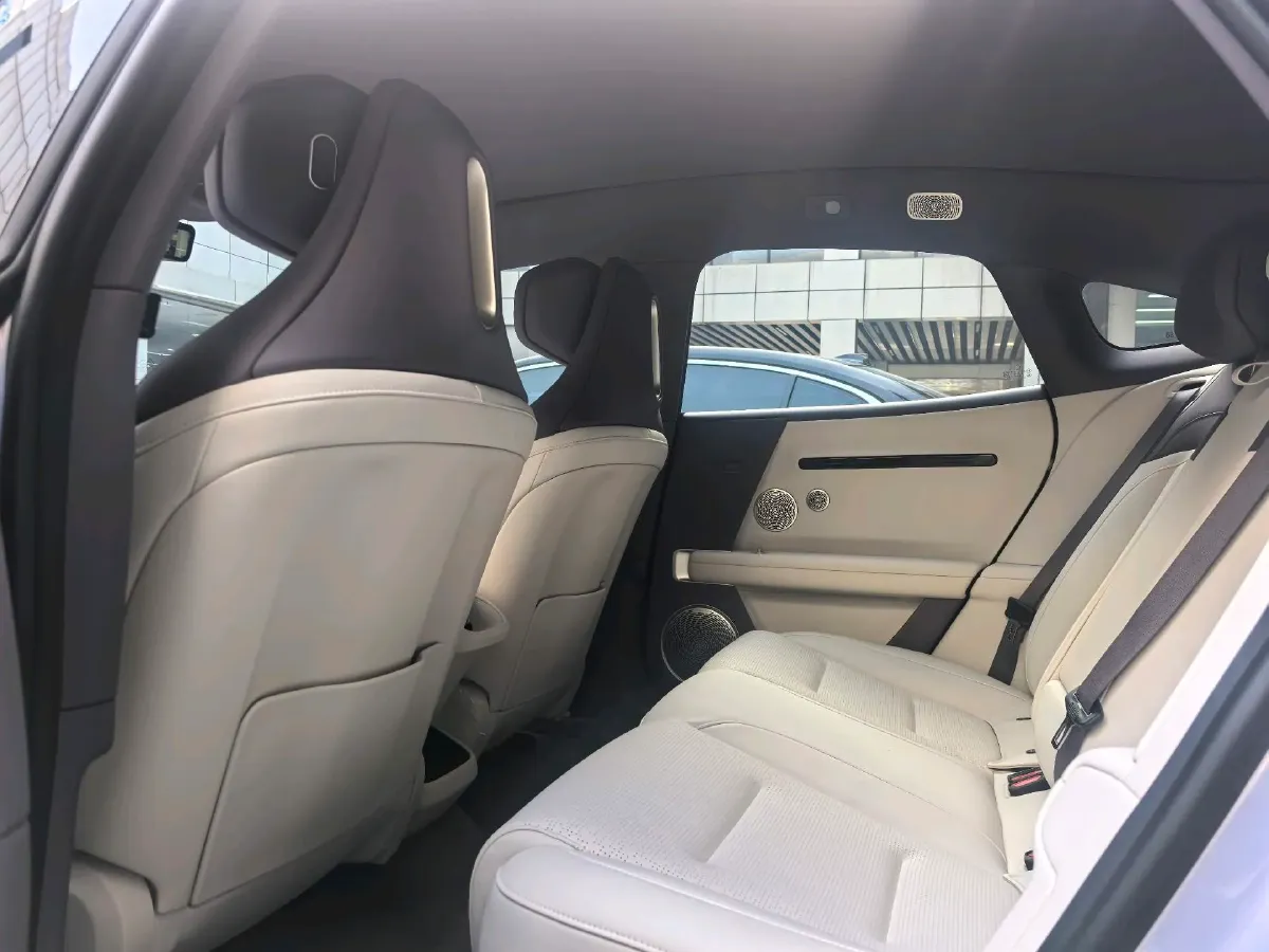 2025 Avatr 06 REEV 156HP REEV,autocango,china used car exporter,china ev exporter,chinese used car exporter,chinese used ev exporter