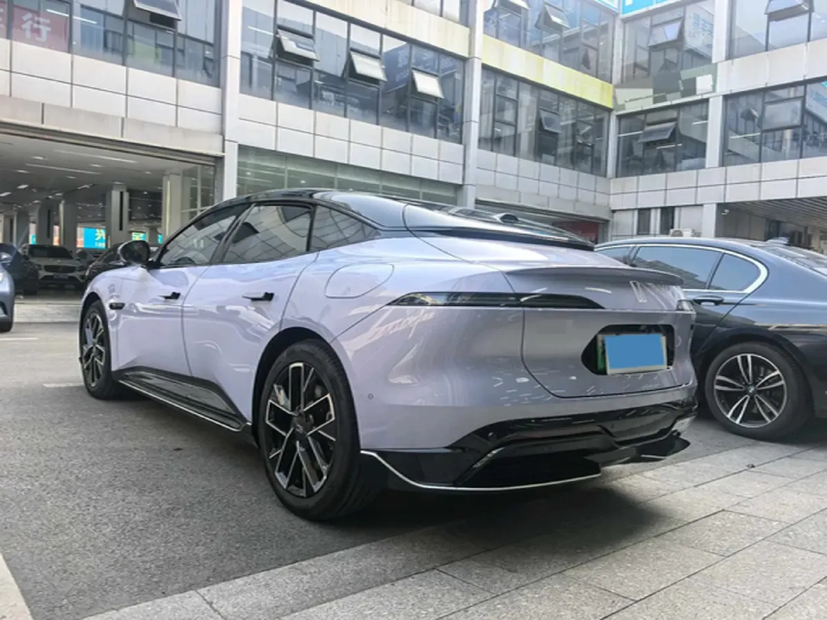 2025 Avatr 06 REEV 156HP REEV,autocango,china used car exporter,china ev exporter,chinese used car exporter,chinese used ev exporter