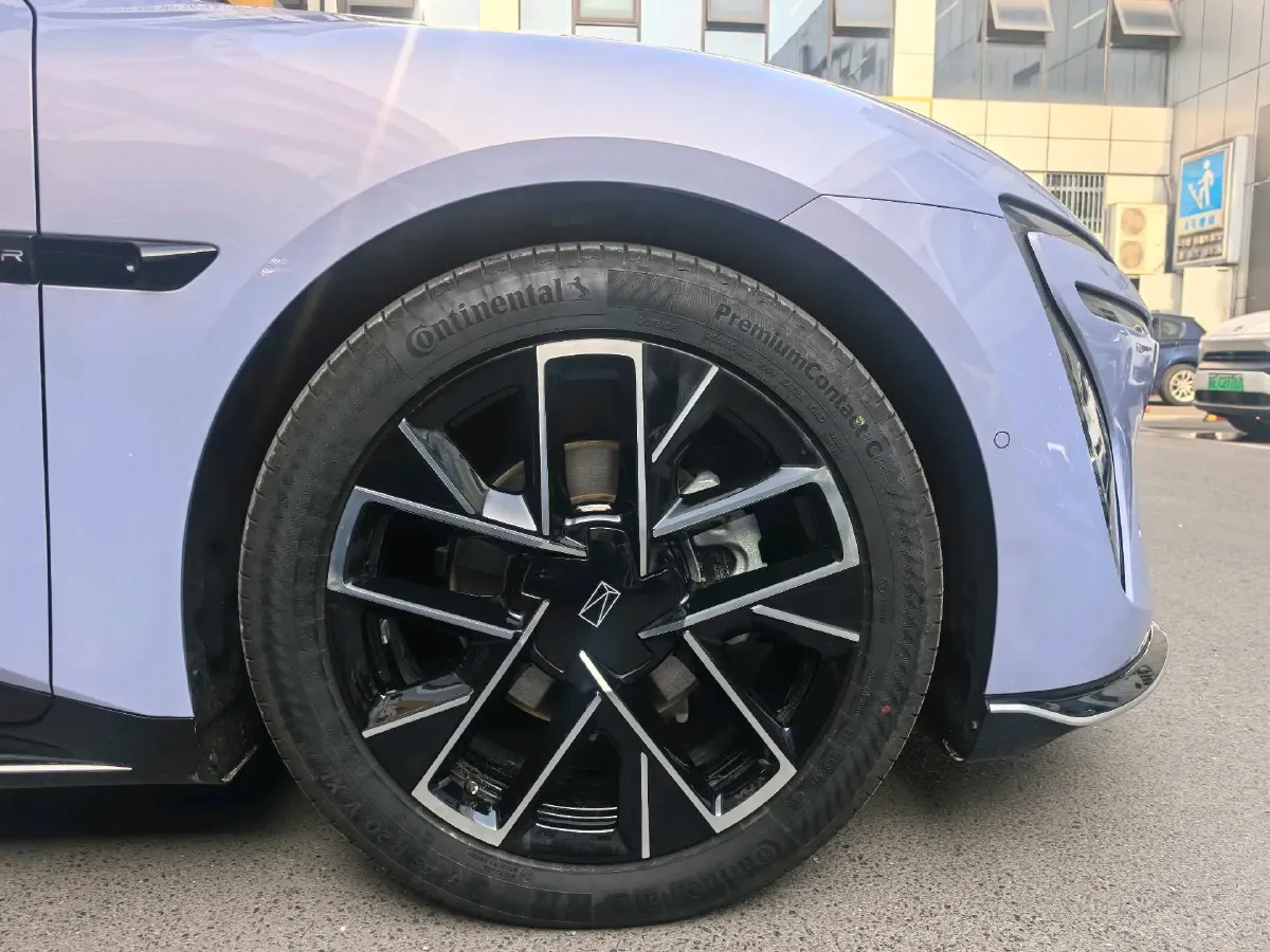 2025 Avatr 06 REEV 156HP REEV,autocango,china used car exporter,china ev exporter,chinese used car exporter,chinese used ev exporter