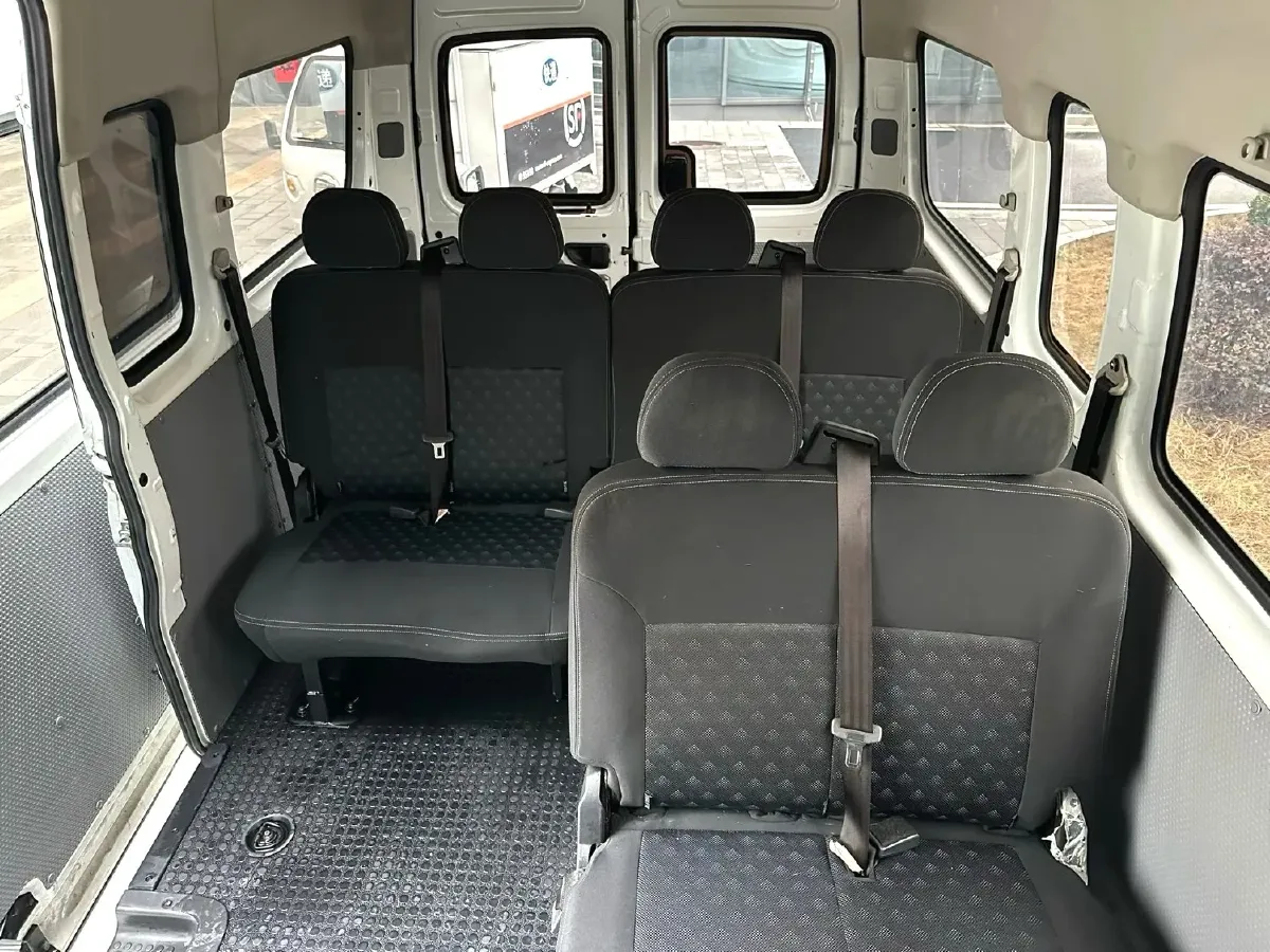 2019 MAXUS XinTu V80 2.0T 139HP L4 6MT,autocango,china used car exporter,china ev exporter,chinese used car exporter,chinese used ev exporter