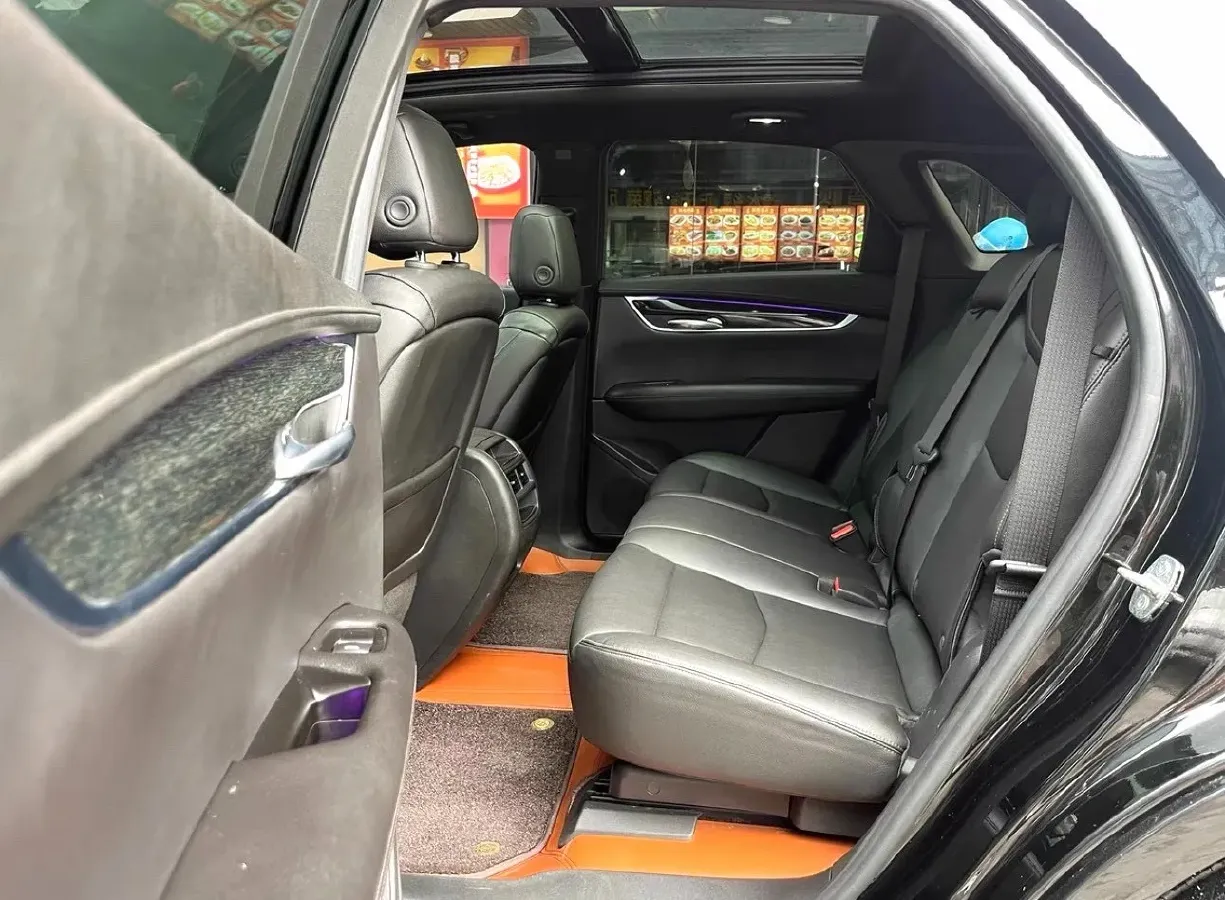 2021 Cadillac XT5 2.0T 237HP L4 9AT,autocango,china used car exporter,china ev exporter,chinese used car exporter,chinese used ev exporter