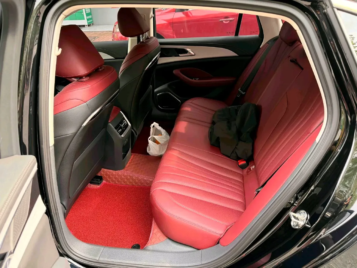 2024 HongQi H5 1.5T 169HP L4 7DCT,autocango,china used car exporter,china ev exporter,chinese used car exporter,chinese used ev exporter