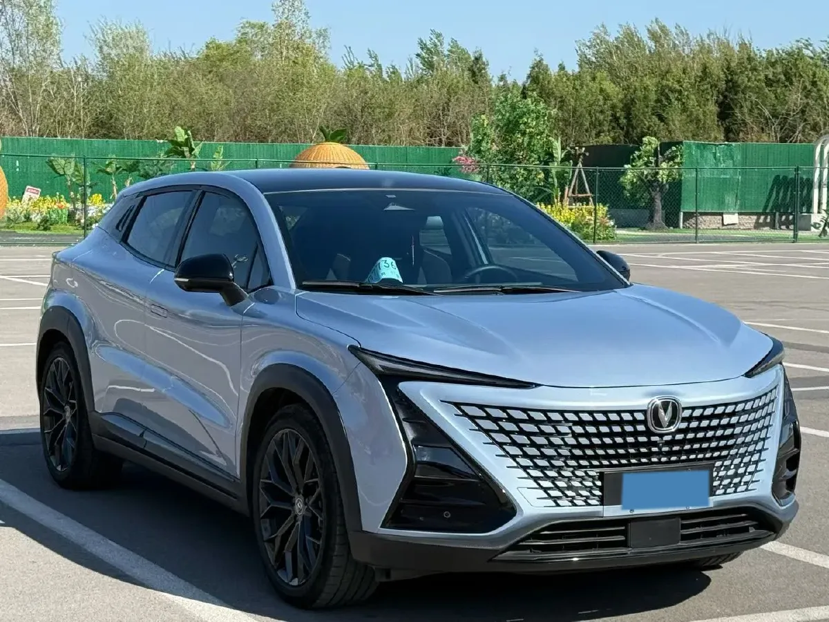 2022 ChangAn UNI-T 2.0T 233HP L4 8AT,autocango,china used car exporter,china ev exporter,chinese used car exporter,chinese used ev exporter