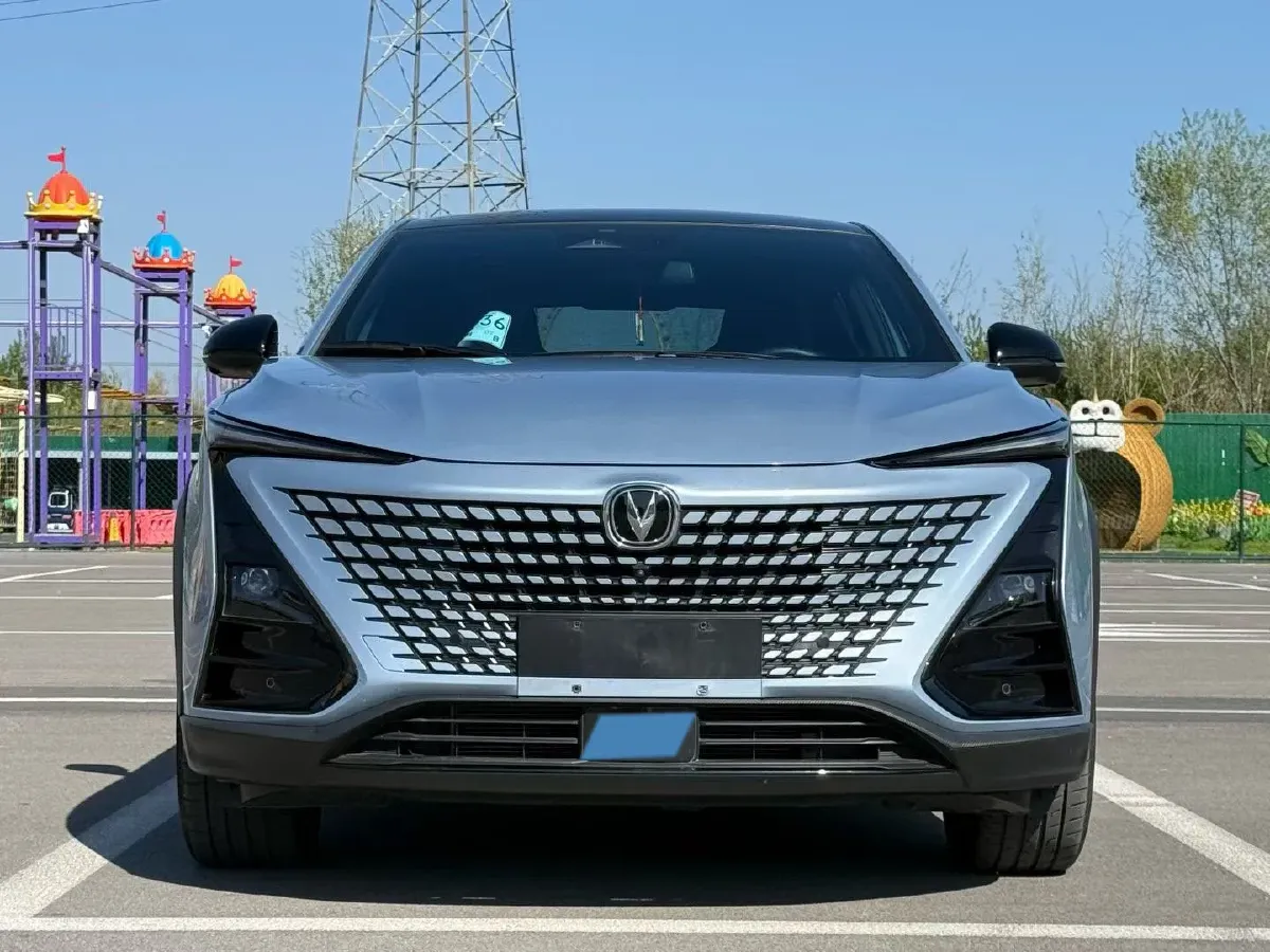 2022 ChangAn UNI-T 2.0T 233HP L4 8AT,autocango,china used car exporter,china ev exporter,chinese used car exporter,chinese used ev exporter