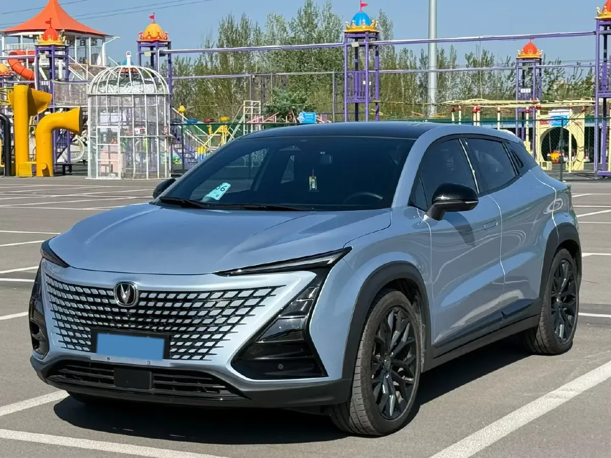 2022 ChangAn UNI-T 2.0T 233HP L4 8AT,autocango,china used car exporter,china ev exporter,chinese used car exporter,chinese used ev exporter