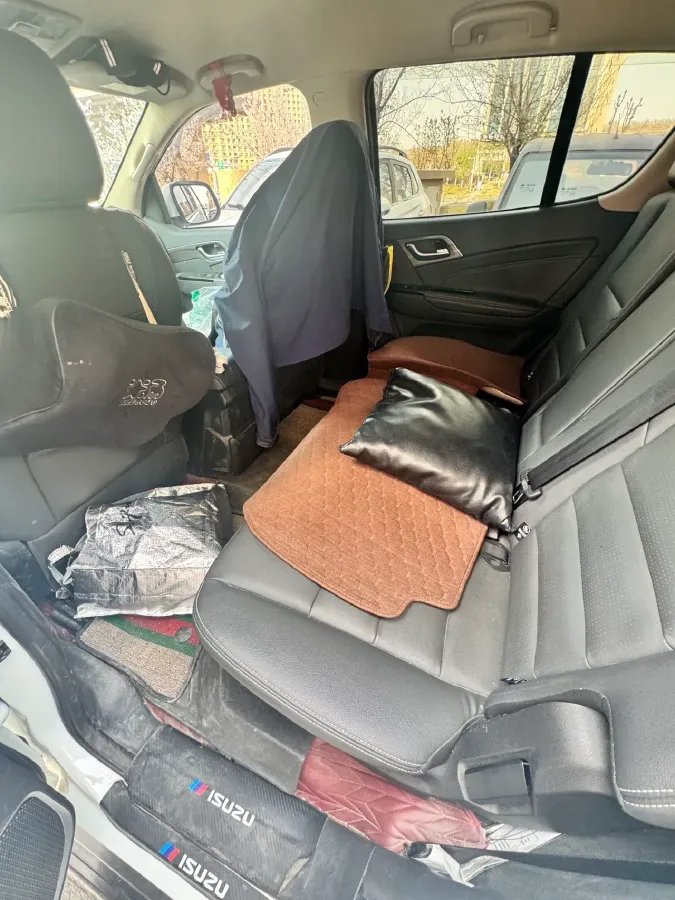 2020 Isuzu Mu-X 1.9T 166HP L4 6AT,autocango,china used car exporter,china ev exporter,chinese used car exporter,chinese used ev exporter