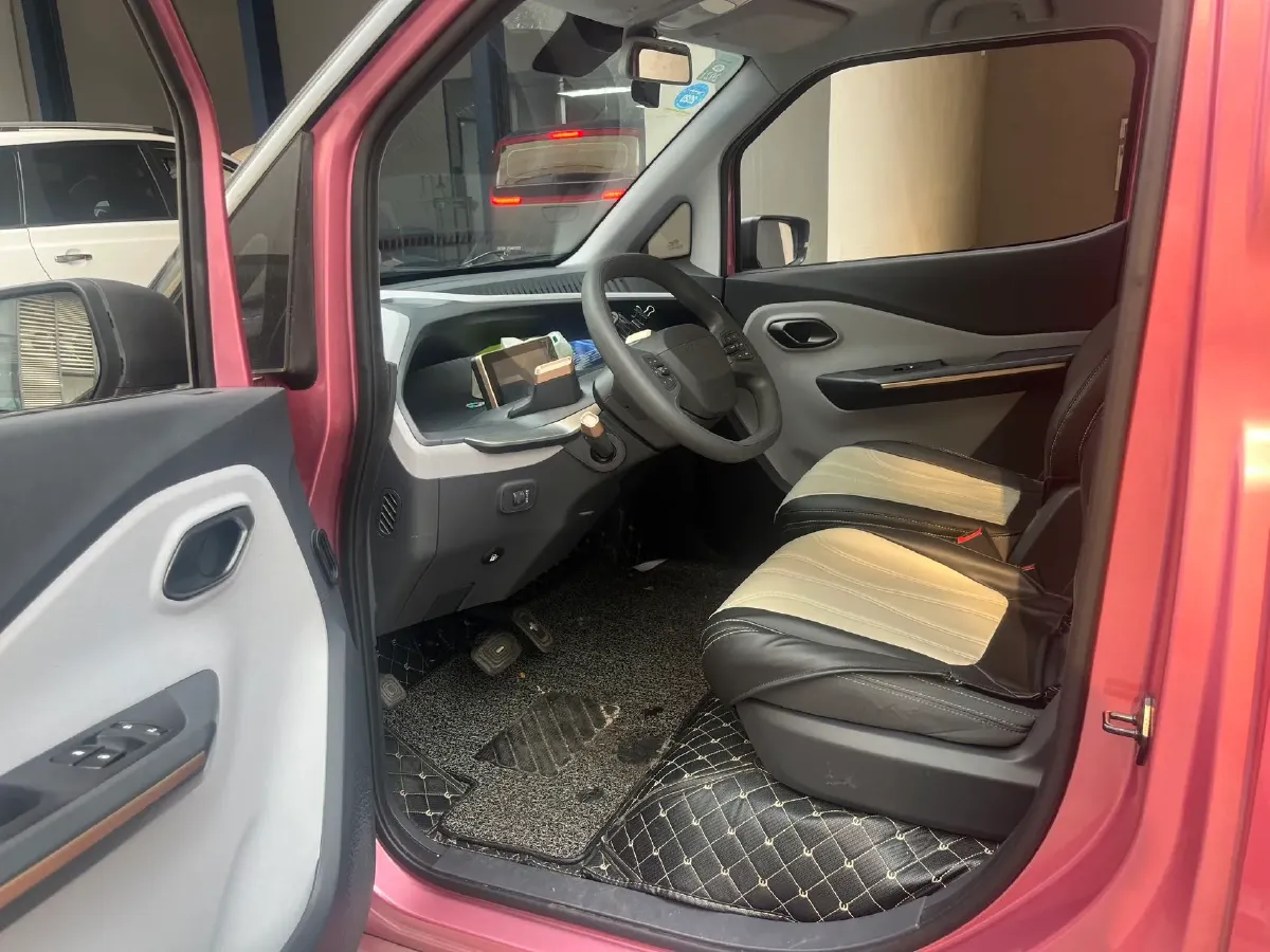 2018 BaoJun E200 BEV 22KWH,autocango,china used car exporter,china ev exporter,chinese used car exporter,chinese used ev exporter