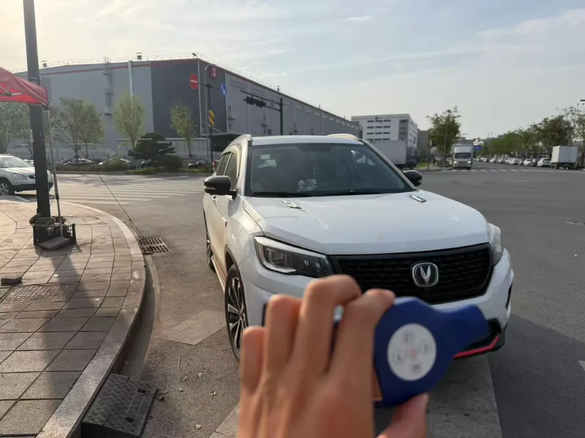 2021 ChangAn CS75 1.5T 178HP L4 7DCT,autocango,china used car exporter,china ev exporter,chinese used car exporter,chinese used ev exporter