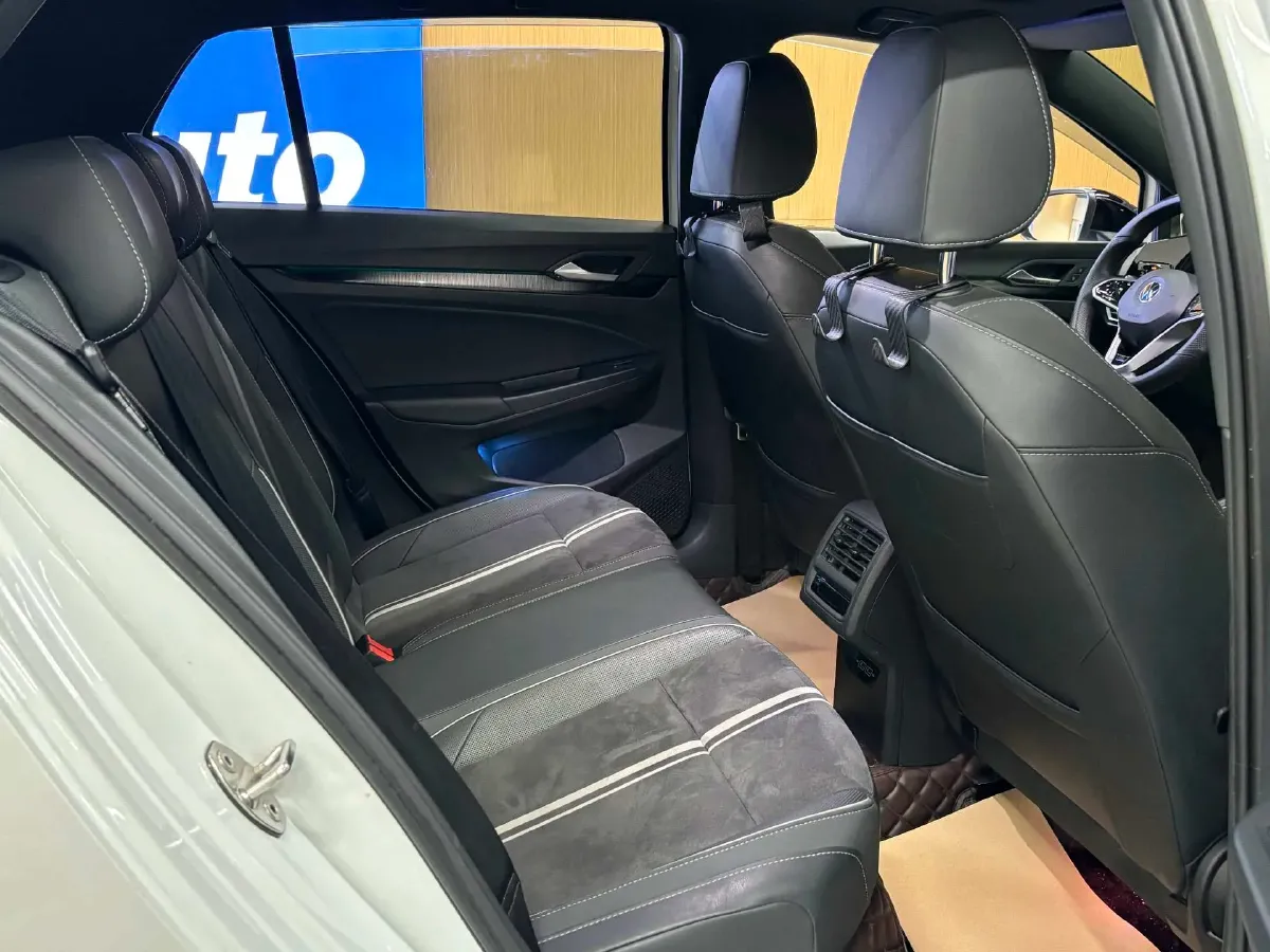 2023 Volkswagen Golf 1.4T 150HP L4 7DCT,autocango,china used car exporter,china ev exporter,chinese used car exporter,chinese used ev exporter