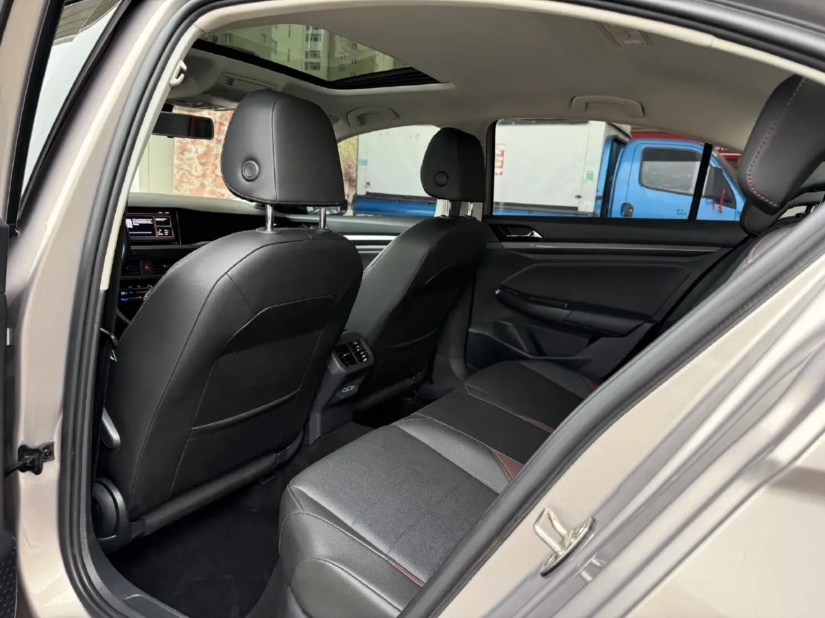 2021 Volkswagen Bora 1.5L 113HP L4 6AT,autocango,china used car exporter,china ev exporter,chinese used car exporter,chinese used ev exporter