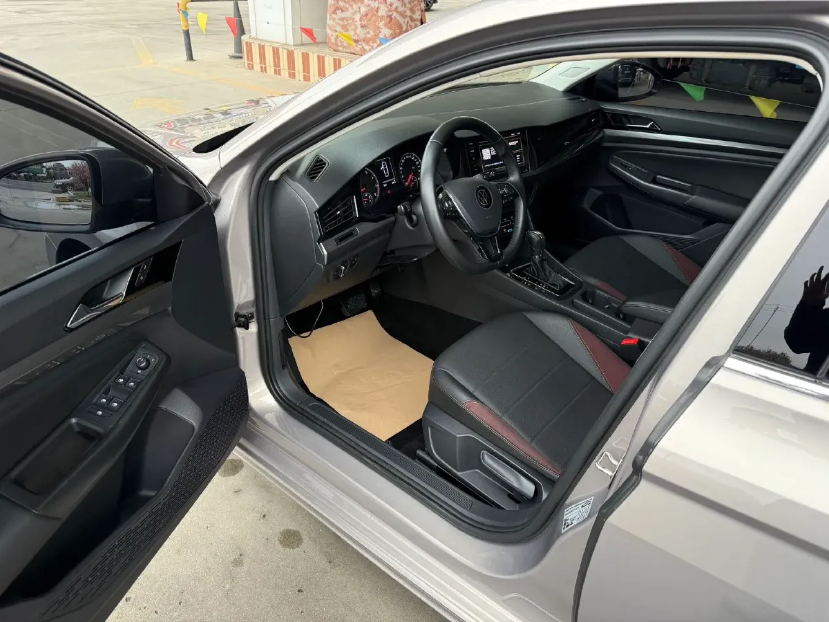 2021 Volkswagen Bora 1.5L 113HP L4 6AT,autocango,china used car exporter,china ev exporter,chinese used car exporter,chinese used ev exporter