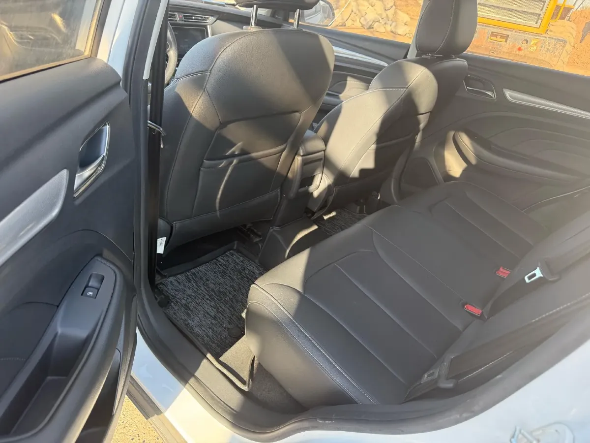 2018 HuangHai N3 2.4T 218HP L4 6AT,autocango,china used car exporter,china ev exporter,chinese used car exporter,chinese used ev exporter