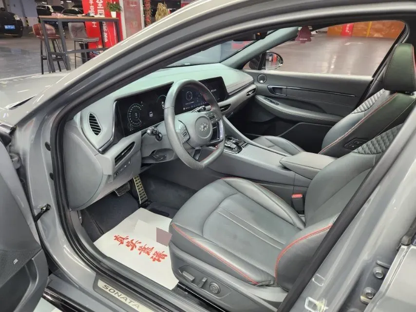 2020 Hyundai Sonata 2.0T 240HP L4 8AT,autocango,china used car exporter,china ev exporter,chinese used car exporter,chinese used ev exporter