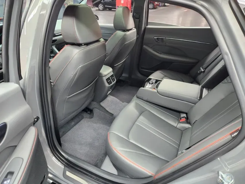 2020 Hyundai Sonata 2.0T 240HP L4 8AT,autocango,china used car exporter,china ev exporter,chinese used car exporter,chinese used ev exporter