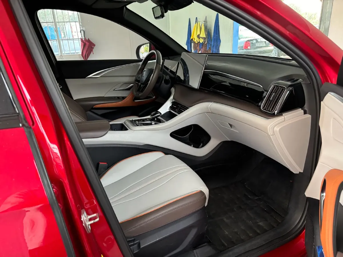 2022 Geely JiaJi 1.5T 177HP L3 7DCT PHEV 15.5KWH,autocango,china used car exporter,china ev exporter,chinese used car exporter,chinese used ev exporter