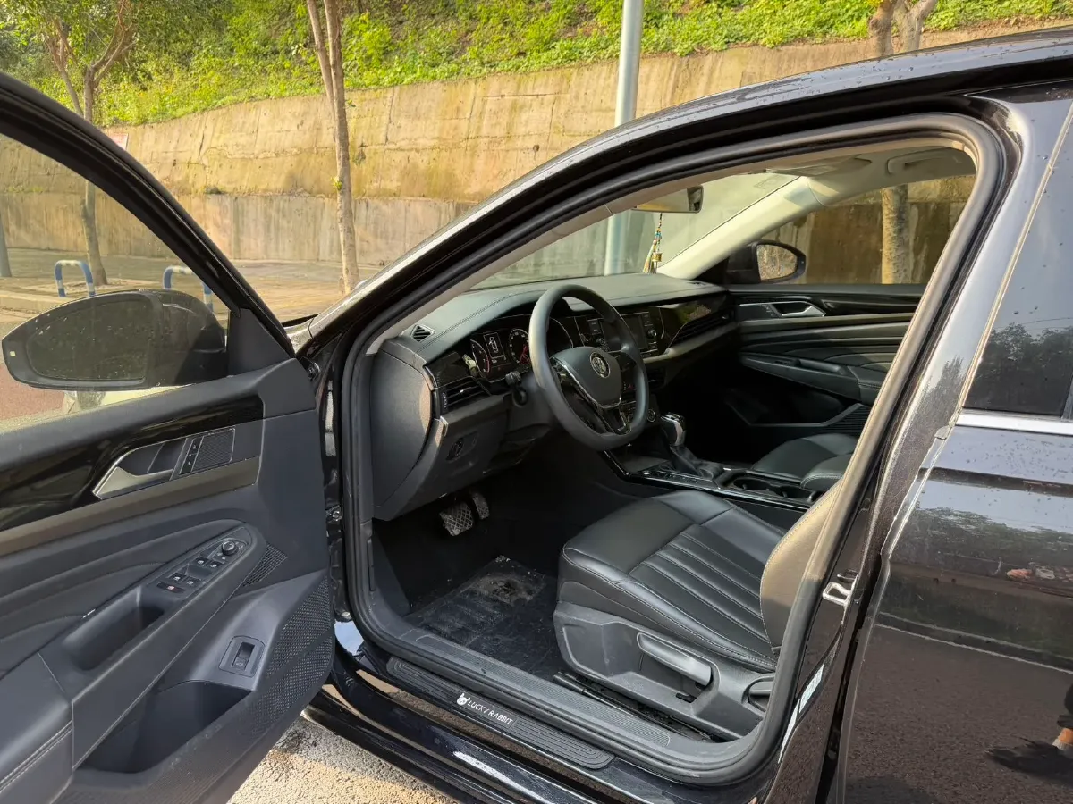 2020 Volkswagen Passat 1.4T 150HP L4 7DCT,autocango,china used car exporter,china ev exporter,chinese used car exporter,chinese used ev exporter