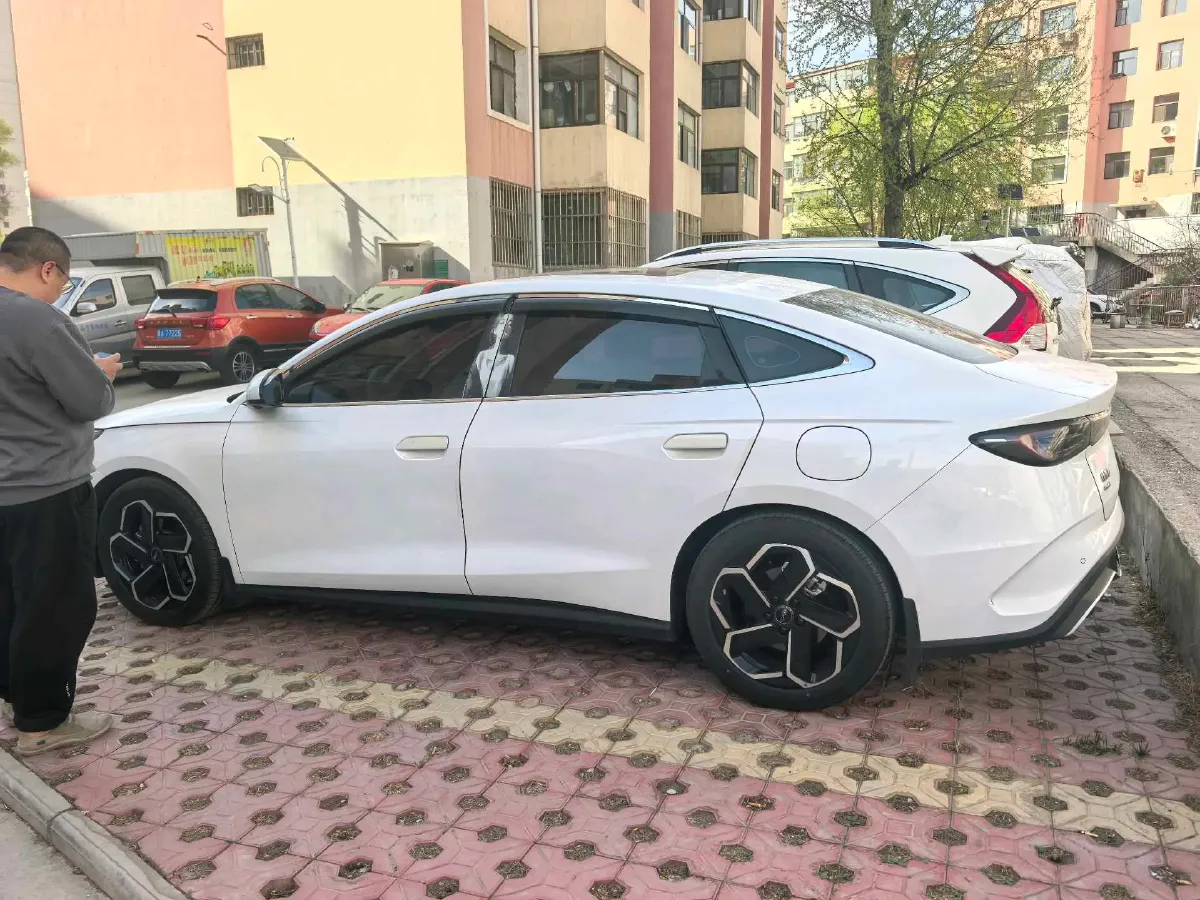 2024 BYD Seal06 1.5L 101HP L4 E-CVT PHEV 15.87KWH,autocango,china used car exporter,china ev exporter,chinese used car exporter,chinese used ev exporter