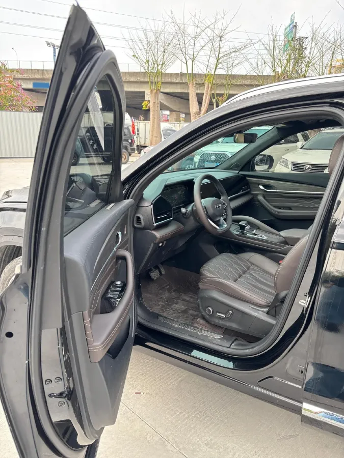 2025 Geely Monjaro 2.0T 238HP L4 8AT,autocango,china used car exporter,china ev exporter,chinese used car exporter,chinese used ev exporter