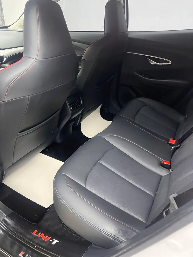 2020 ChangAn UNI-T 1.5T 180HP L4 7DCT,autocango,china used car exporter,china ev exporter,chinese used car exporter,chinese used ev exporter