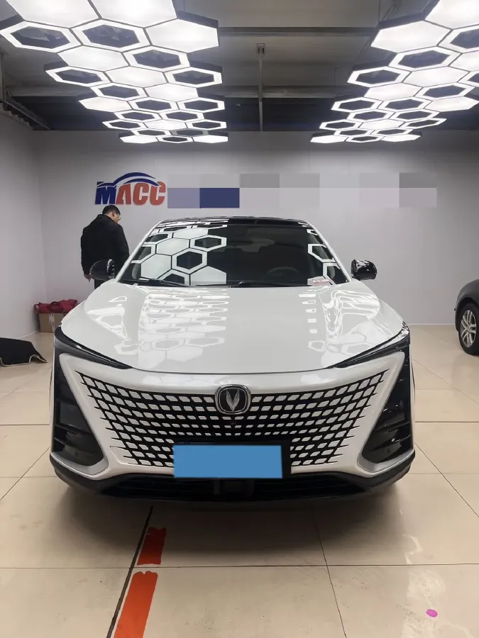 2020 ChangAn UNI-T 1.5T 180HP L4 7DCT,autocango,china used car exporter,china ev exporter,chinese used car exporter,chinese used ev exporter