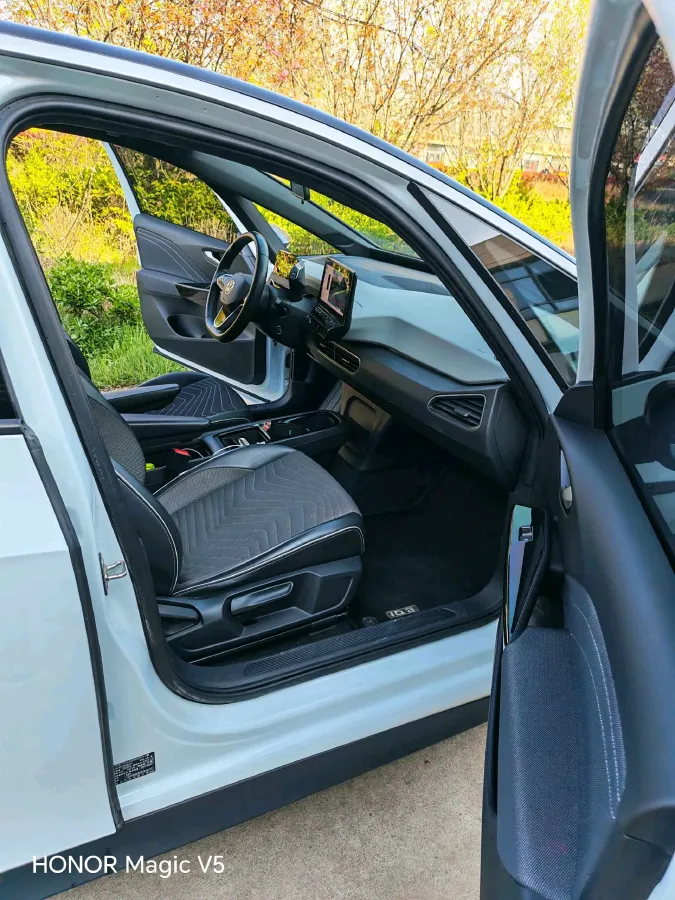 2023 Volkswagen ID.3 BEV 52.8KWH,autocango,china used car exporter,china ev exporter,chinese used car exporter,chinese used ev exporter