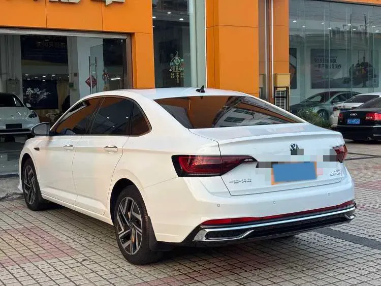 2023 Volkswagen Sagitar 1.5T 160HP L4 7DCT,autocango,china used car exporter,china ev exporter,chinese used car exporter,chinese used ev exporter