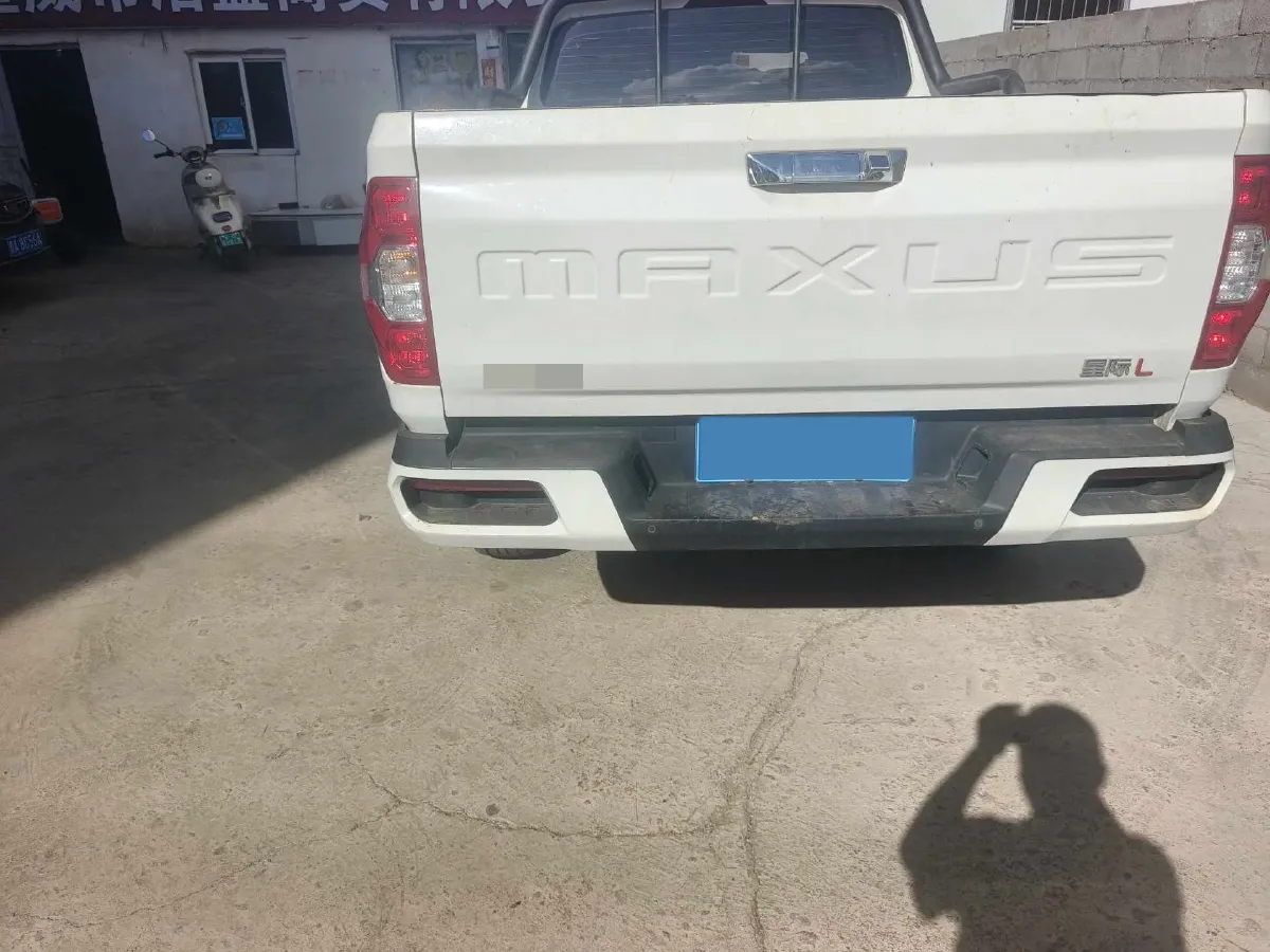 2023 MAXUS Interstellar 2.0T 143HP L4 6AT,autocango,china used car exporter,china ev exporter,chinese used car exporter,chinese used ev exporter