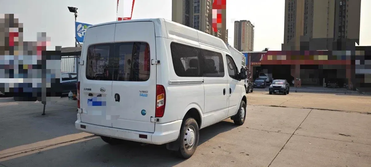 2019 MAXUS XinTu V80 2.5T 136HP L4 6MT,autocango,china used car exporter,china ev exporter,chinese used car exporter,chinese used ev exporter
