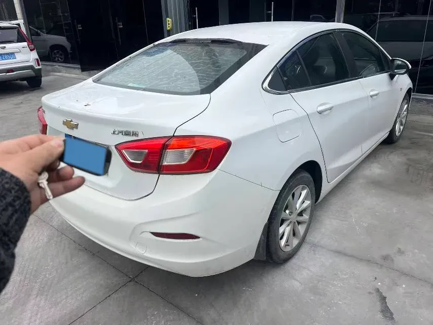 2018 Chevrolet Cruze 1.5L 114HP L4 6AT,autocango,china used car exporter,china ev exporter,chinese used car exporter,chinese used ev exporter