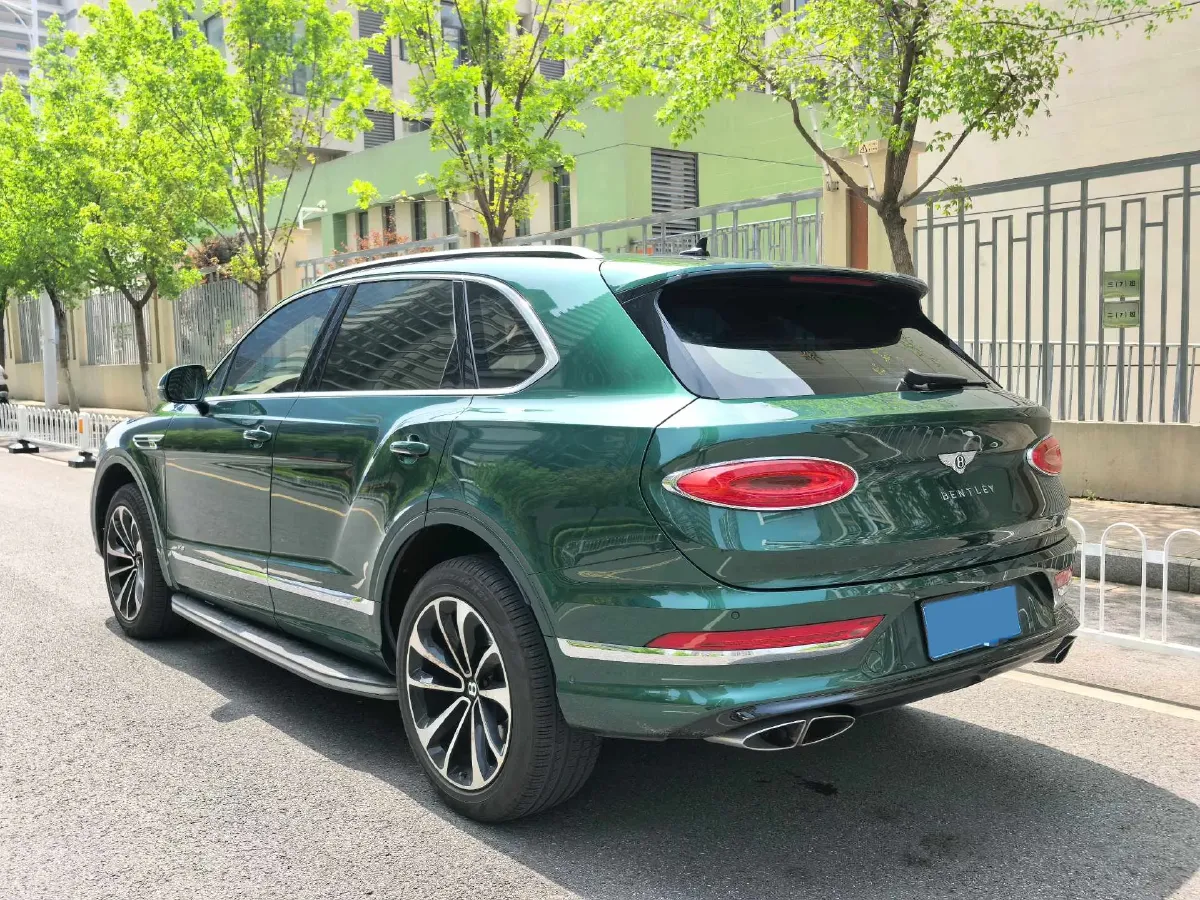 2021 Bentley Bentayga 4.0T 550HP V8 8AT,autocango,china used car exporter,china ev exporter,chinese used car exporter,chinese used ev exporter