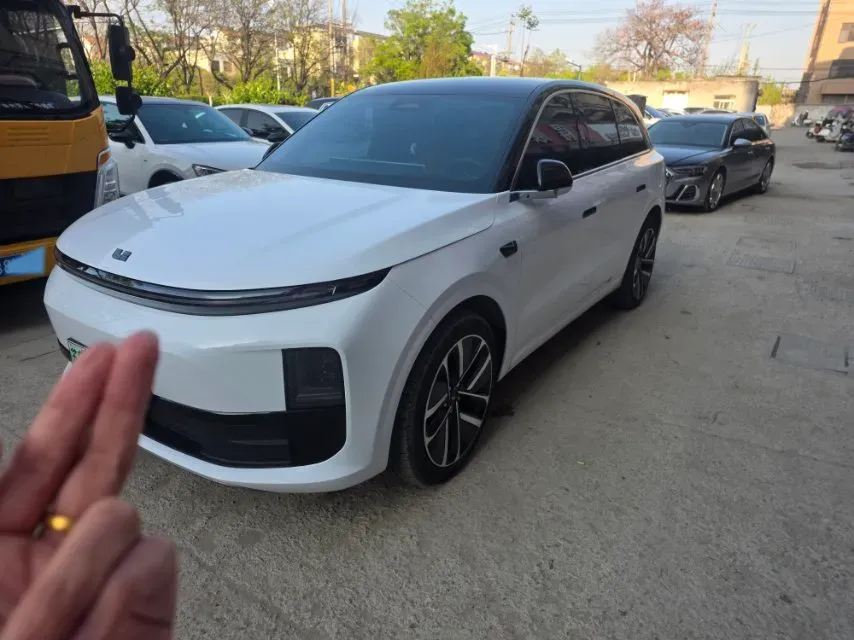 2024 Li L6 Range Extended 154HP L4 REEV 36.8KWH,autocango,china used car exporter,china ev exporter,chinese used car exporter,chinese used ev exporter