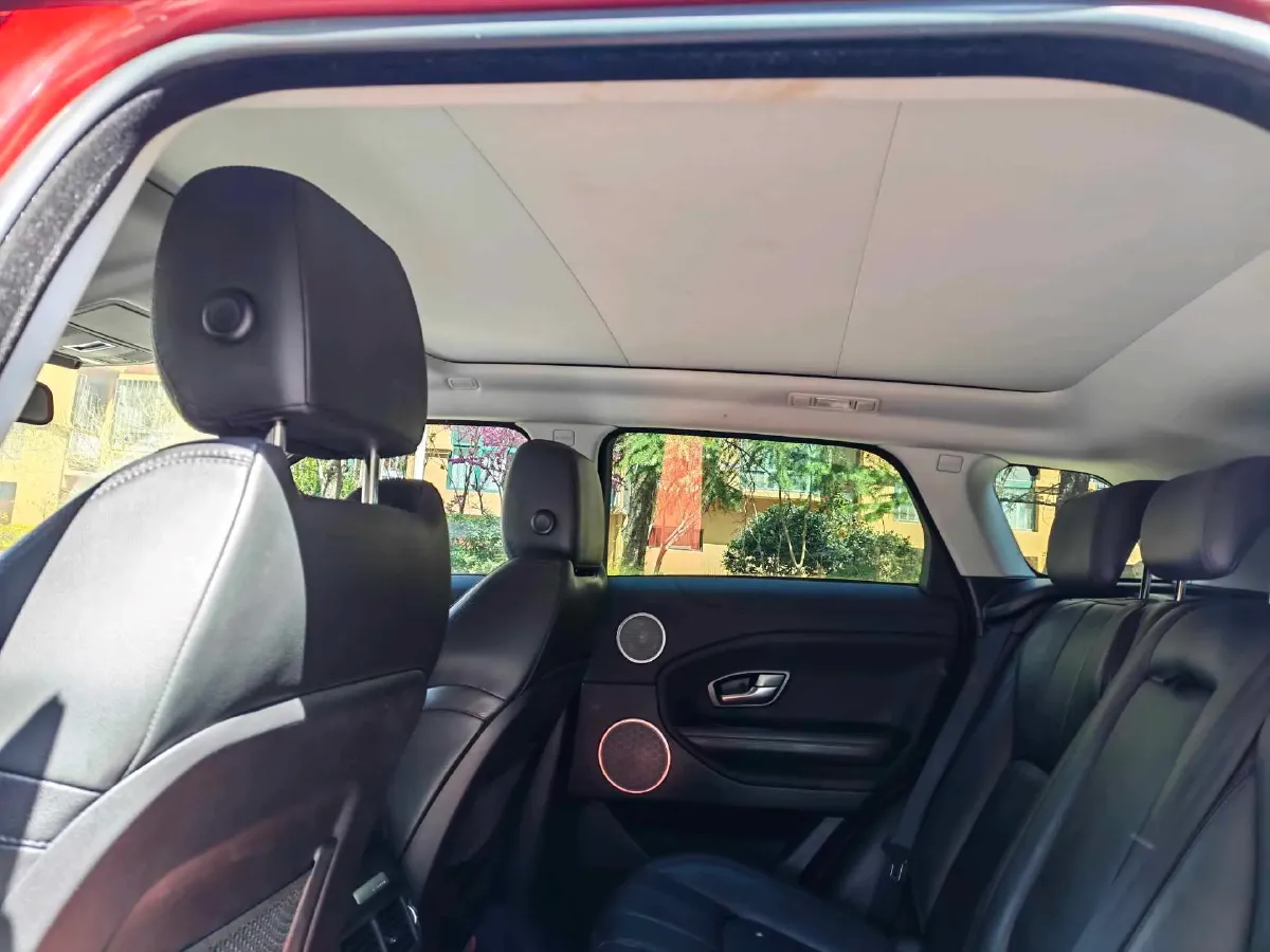 2018 Land Rover Range Rover Evoque 2.0T 241HP L4 9AT,autocango,china used car exporter,china ev exporter,chinese used car exporter,chinese used ev exporter