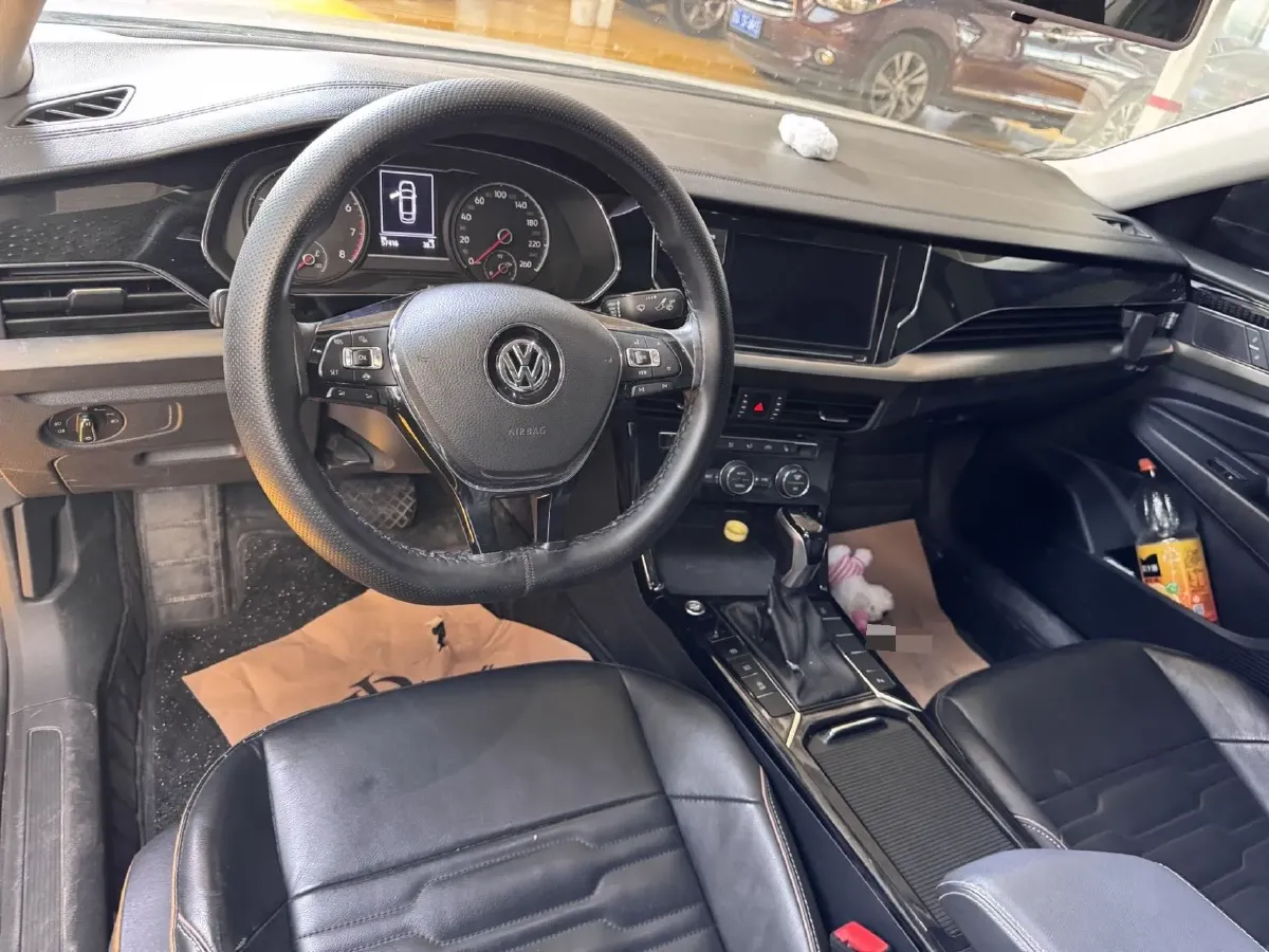 2019 Skoda Kodiak 2.0T 186HP L4 7DCT,autocango,china used car exporter,china ev exporter,chinese used car exporter,chinese used ev exporter