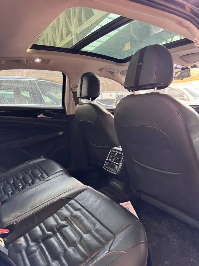 2019 Skoda Kodiak 2.0T 186HP L4 7DCT,autocango,china used car exporter,china ev exporter,chinese used car exporter,chinese used ev exporter