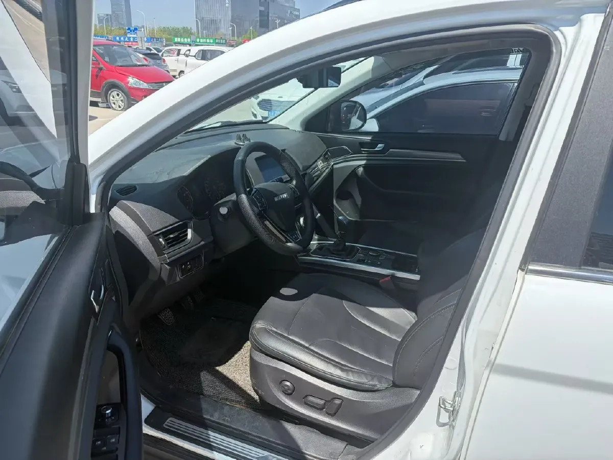 2018 Haval H6 1.5T 150HP L4 6MT,autocango,china used car exporter,china ev exporter,chinese used car exporter,chinese used ev exporter