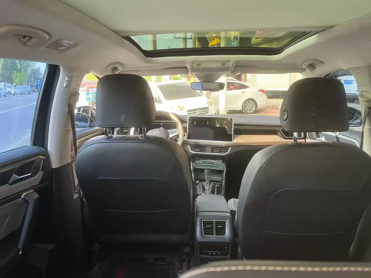 2024 Volkswagen Tayron 2.0T 186HP L4 7DCT,autocango,china used car exporter,china ev exporter,chinese used car exporter,chinese used ev exporter