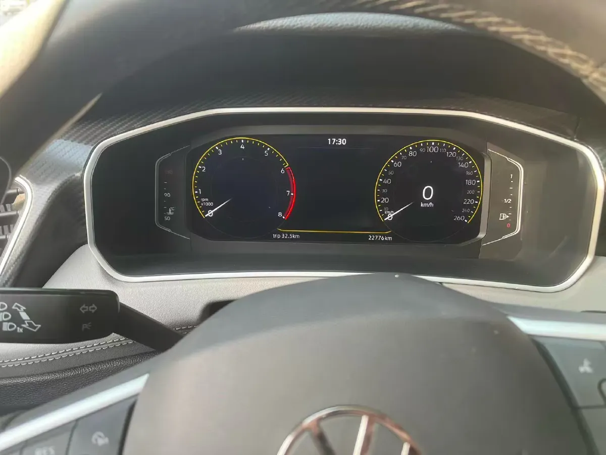 2024 Volkswagen Tayron 2.0T 186HP L4 7DCT,autocango,china used car exporter,china ev exporter,chinese used car exporter,chinese used ev exporter