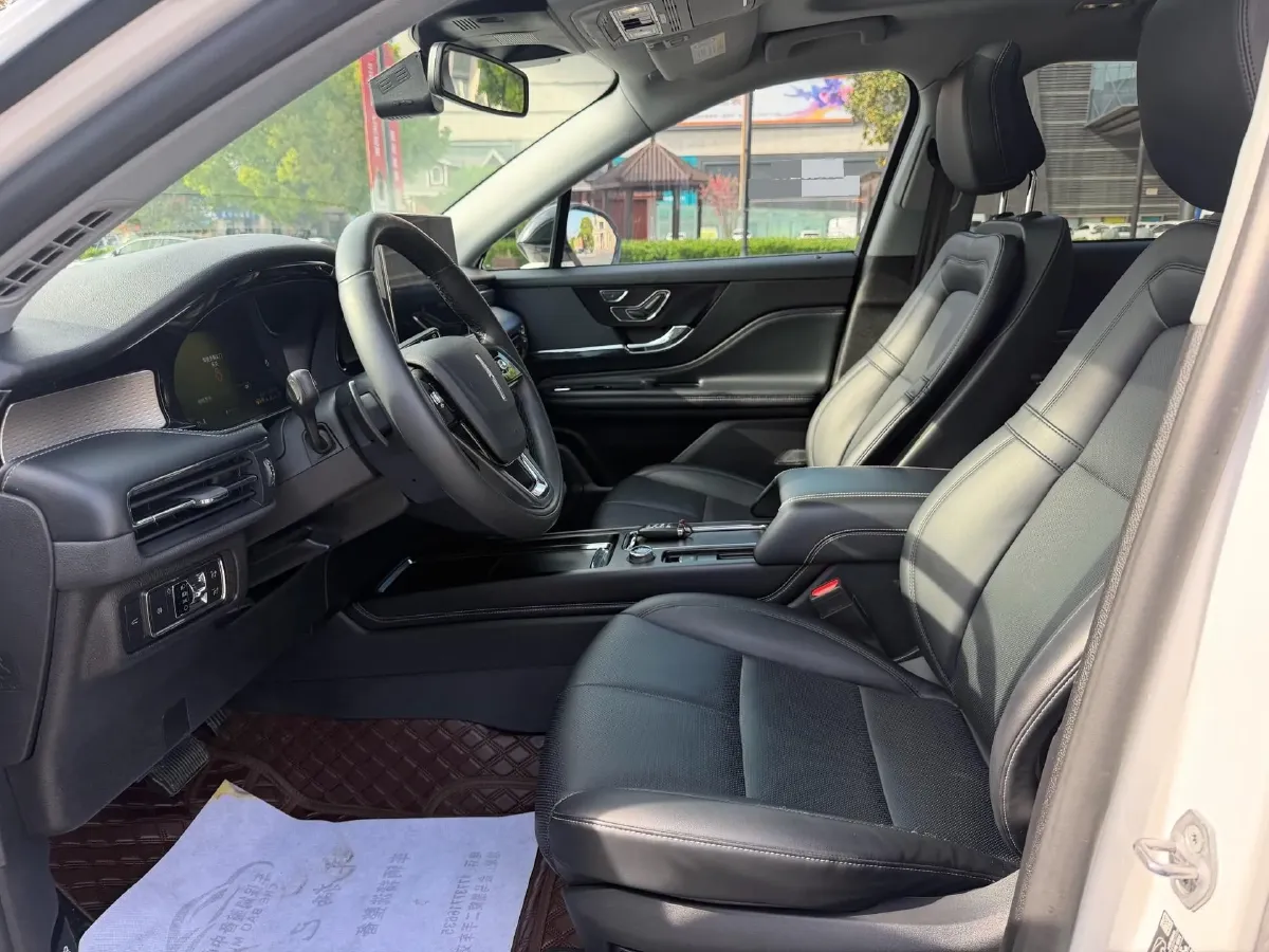 2022 Lincoln Corsair 2.0T 245HP L4 8AT,autocango,china used car exporter,china ev exporter,chinese used car exporter,chinese used ev exporter