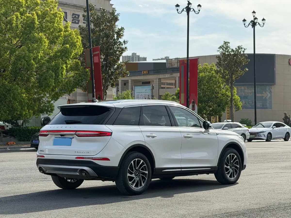 2022 Lincoln Corsair 2.0T 245HP L4 8AT,autocango,china used car exporter,china ev exporter,chinese used car exporter,chinese used ev exporter