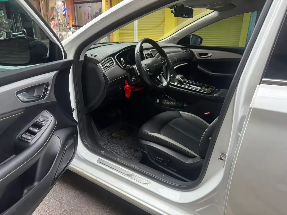 2020 Roewe i6 MAX 1.5T 173HP L4 7DCT,autocango,china used car exporter,china ev exporter,chinese used car exporter,chinese used ev exporter