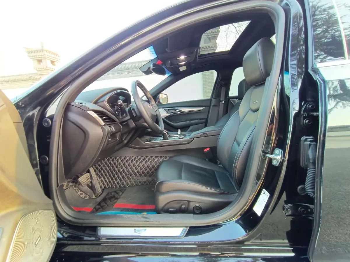 2021 Cadillac CT5 2.0T 237HP L4 10AT,autocango,china used car exporter,china ev exporter,chinese used car exporter,chinese used ev exporter