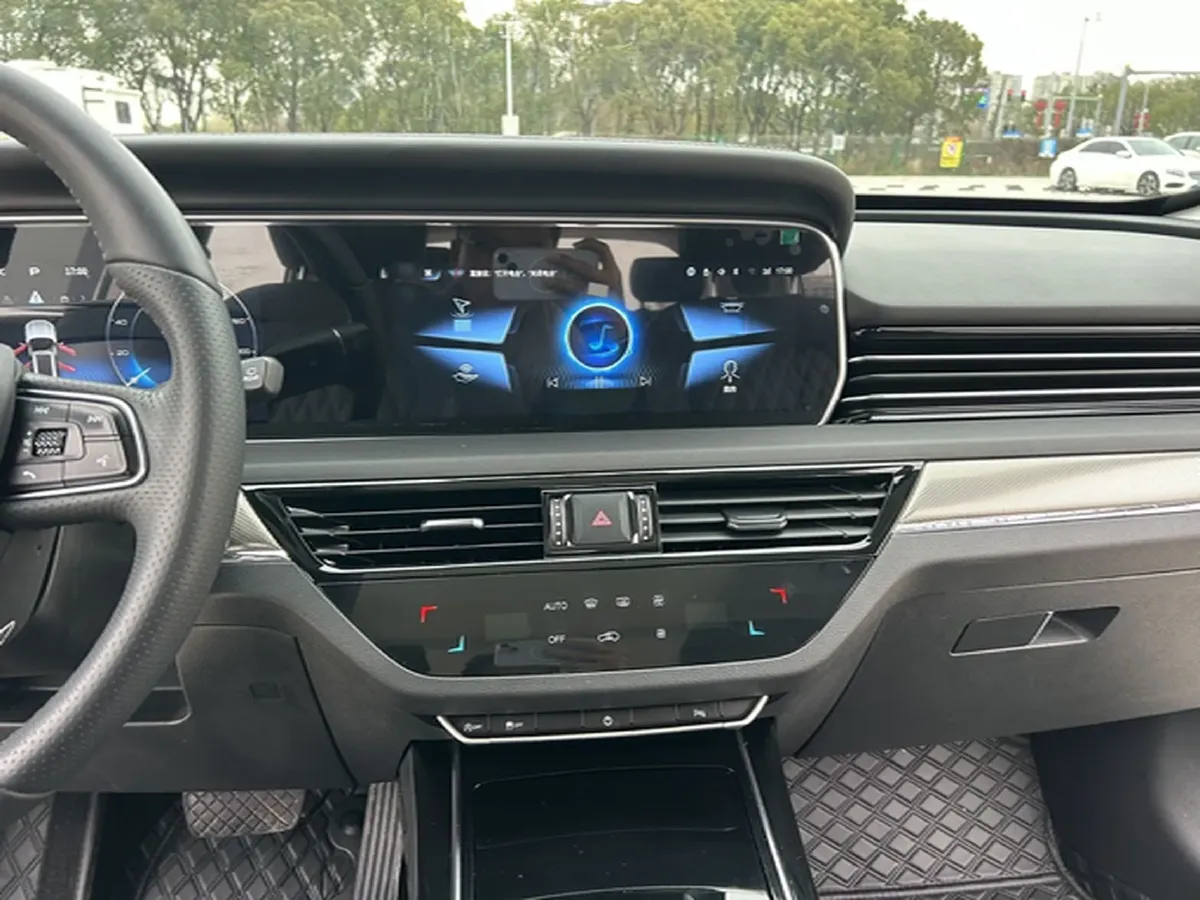 2019 HongQi HS5 2.0T 224HP L4 6AT,autocango,china used car exporter,china ev exporter,chinese used car exporter,chinese used ev exporter