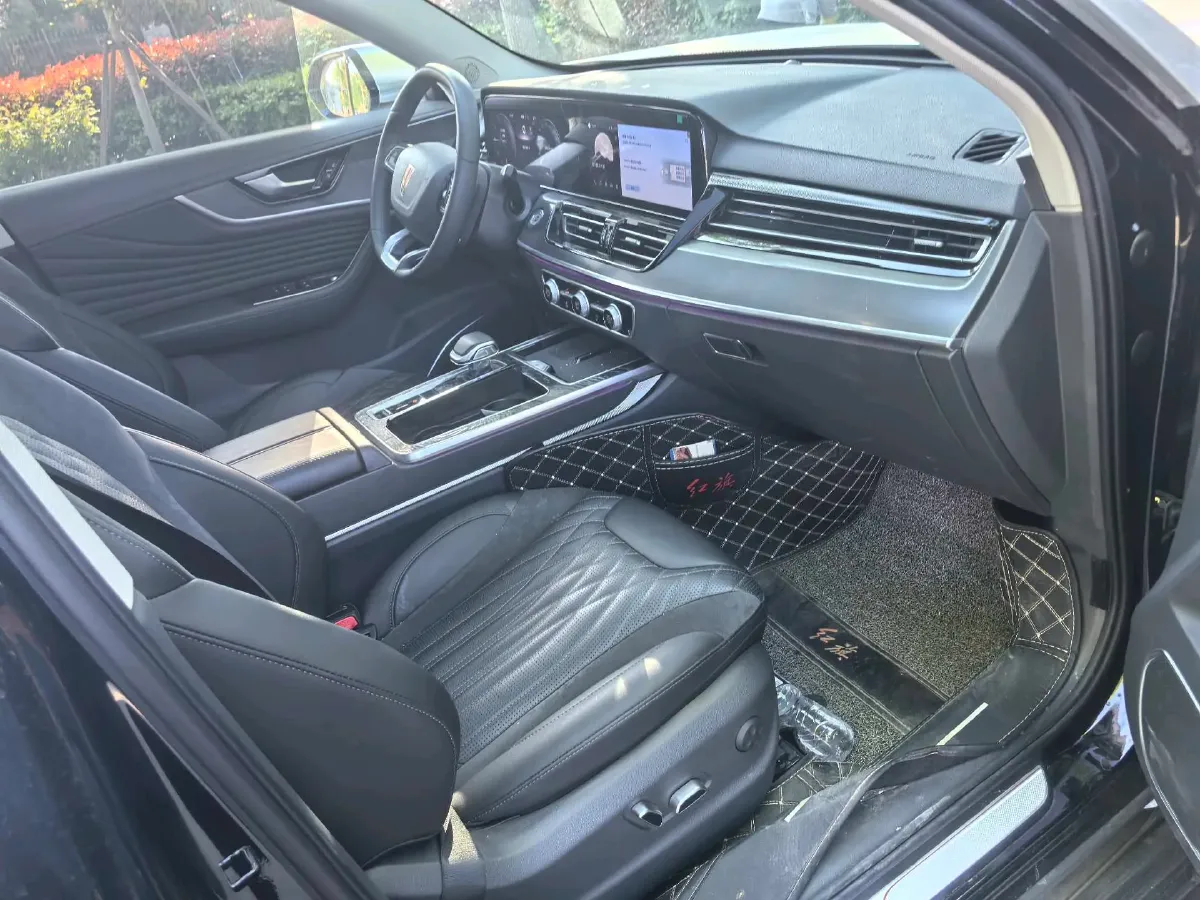 2023 HongQi HS5 2.0T 252HP L4 8AT,autocango,china used car exporter,china ev exporter,chinese used car exporter,chinese used ev exporter