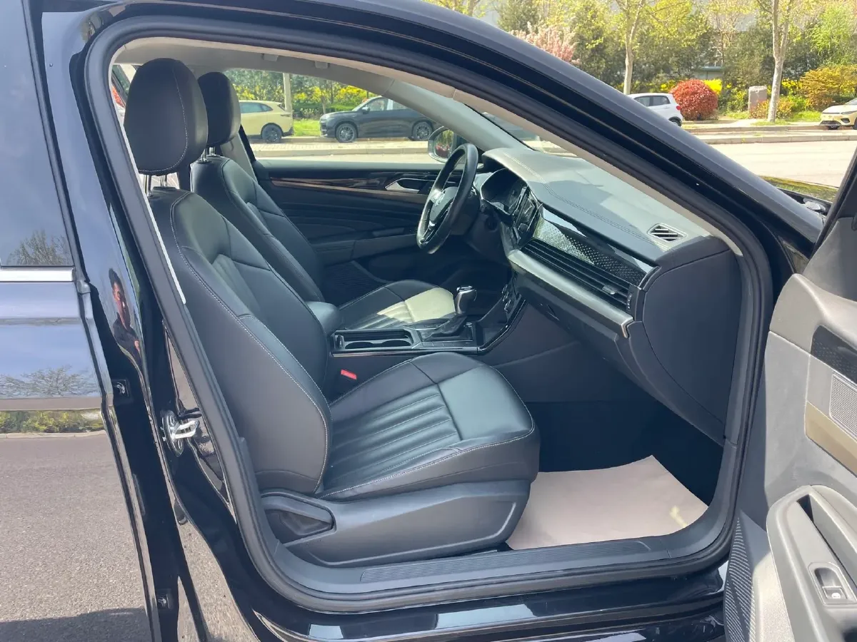 2019 Volkswagen Passat 1.4T 150HP L4 7DCT,autocango,china used car exporter,china ev exporter,chinese used car exporter,chinese used ev exporter