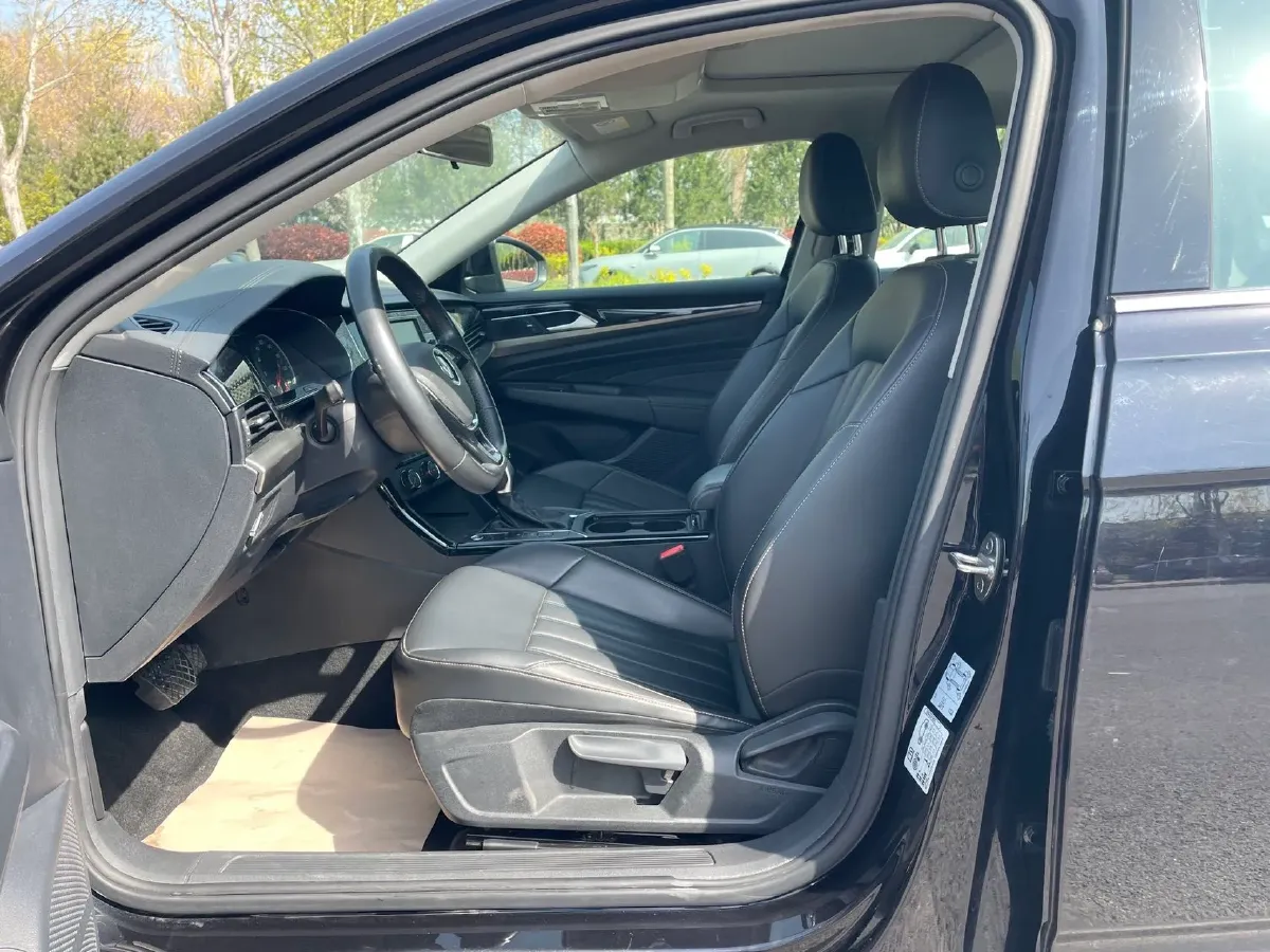 2019 Volkswagen Passat 1.4T 150HP L4 7DCT,autocango,china used car exporter,china ev exporter,chinese used car exporter,chinese used ev exporter