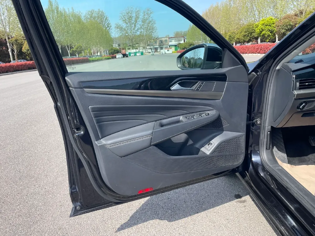 2019 Volkswagen Passat 1.4T 150HP L4 7DCT,autocango,china used car exporter,china ev exporter,chinese used car exporter,chinese used ev exporter