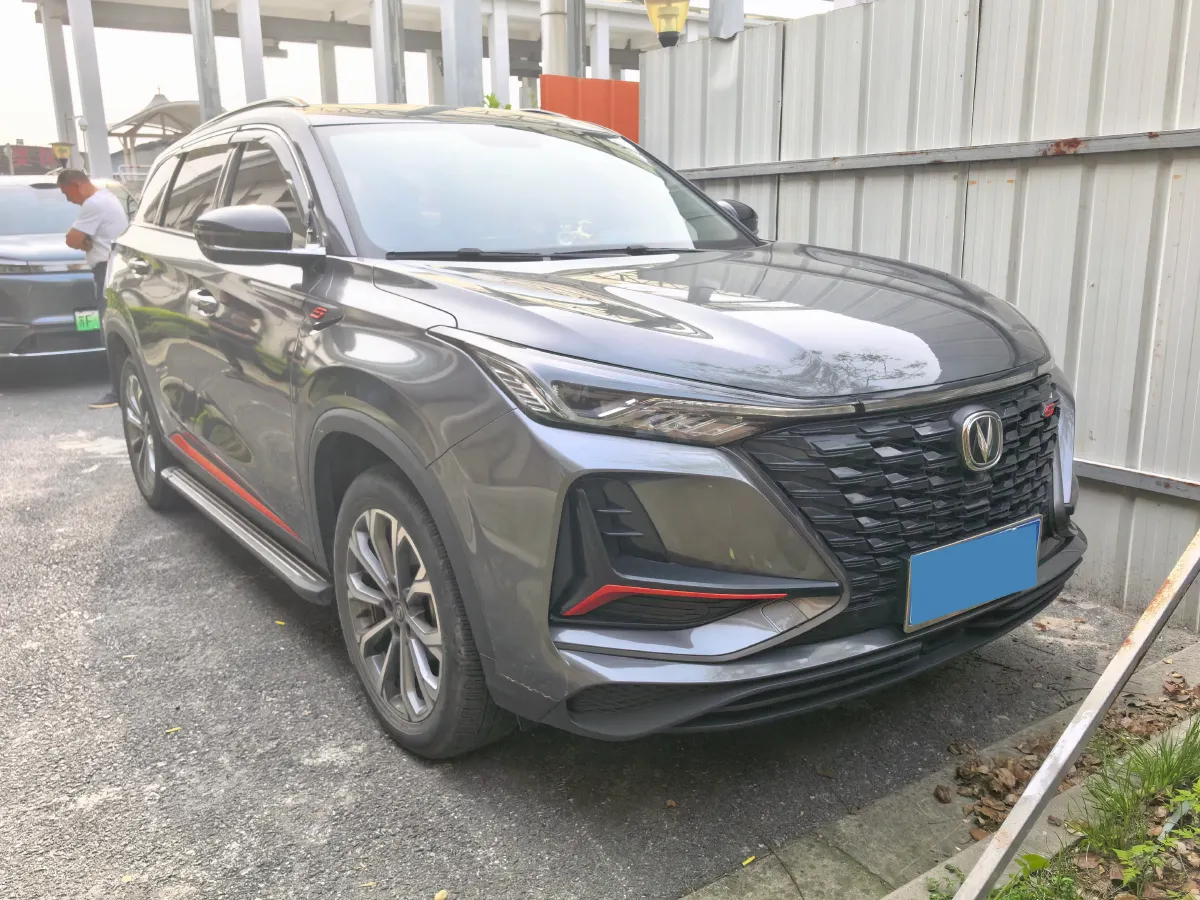 2022 ChangAn CS75 Plus 2.0T 233HP L4 8AT,autocango,china used car exporter,china ev exporter,chinese used car exporter,chinese used ev exporter