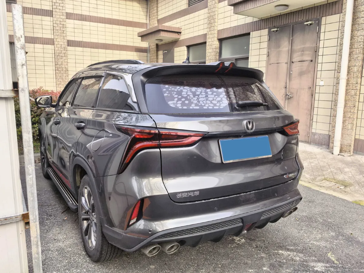 2022 ChangAn CS75 Plus 2.0T 233HP L4 8AT,autocango,china used car exporter,china ev exporter,chinese used car exporter,chinese used ev exporter